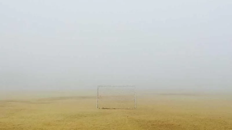 外卖员在雨天配送的真实场景
