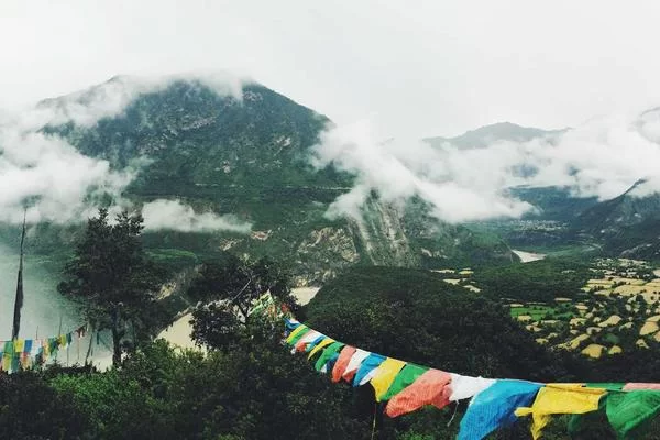 专业舞蹈教师教学场景